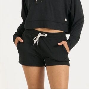 Vuori Halo Dreamknit shorts XS